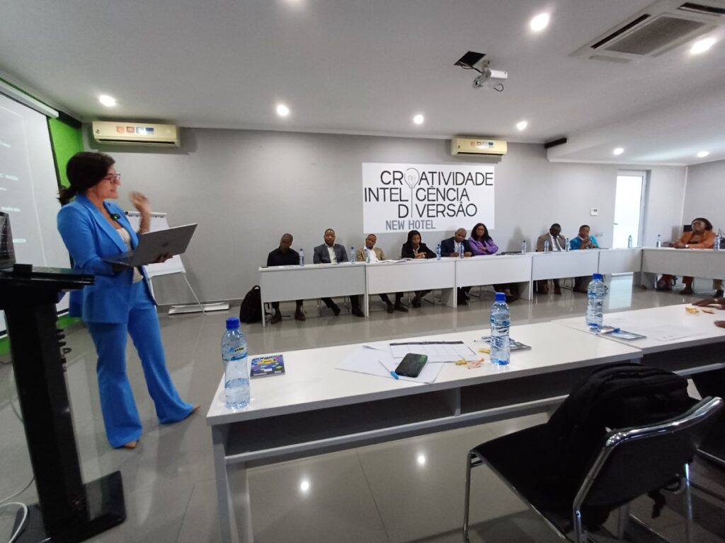 Formação em comunicação para porta-vozes do SAJ (Beira)