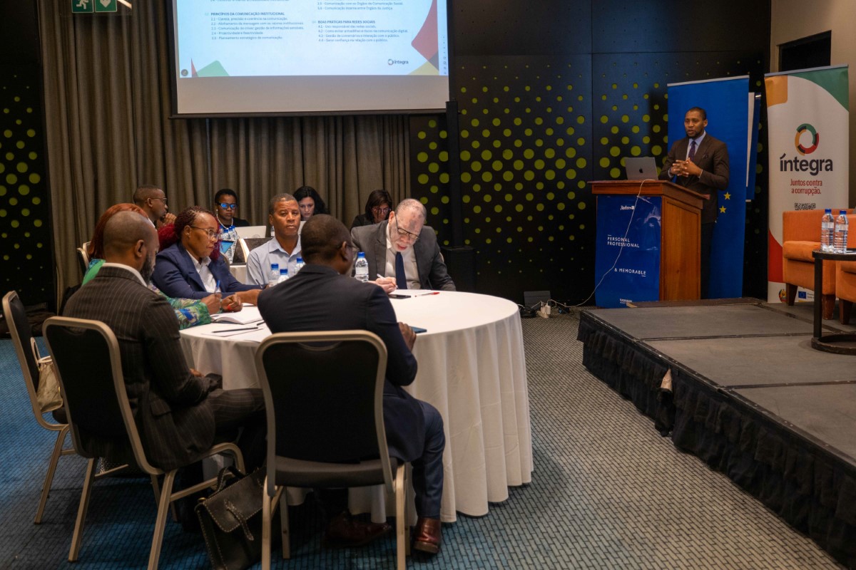 Comunicação Eficiente Comunicação Entre as Instituições do Sistema de Administração de Justiça, os Órgãos de Comunicação Social e as Organizações da Sociedade Civil